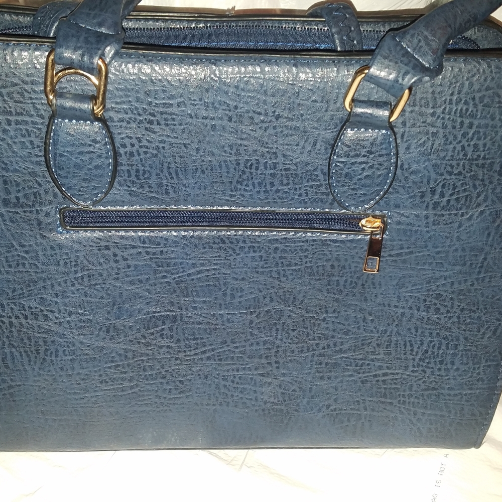 👜Purse👜 - Picture 2 of 5
